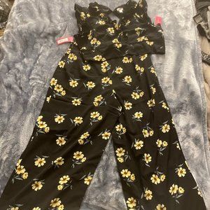 Xhilaration Black and Sunflower Two Piece Pant Set